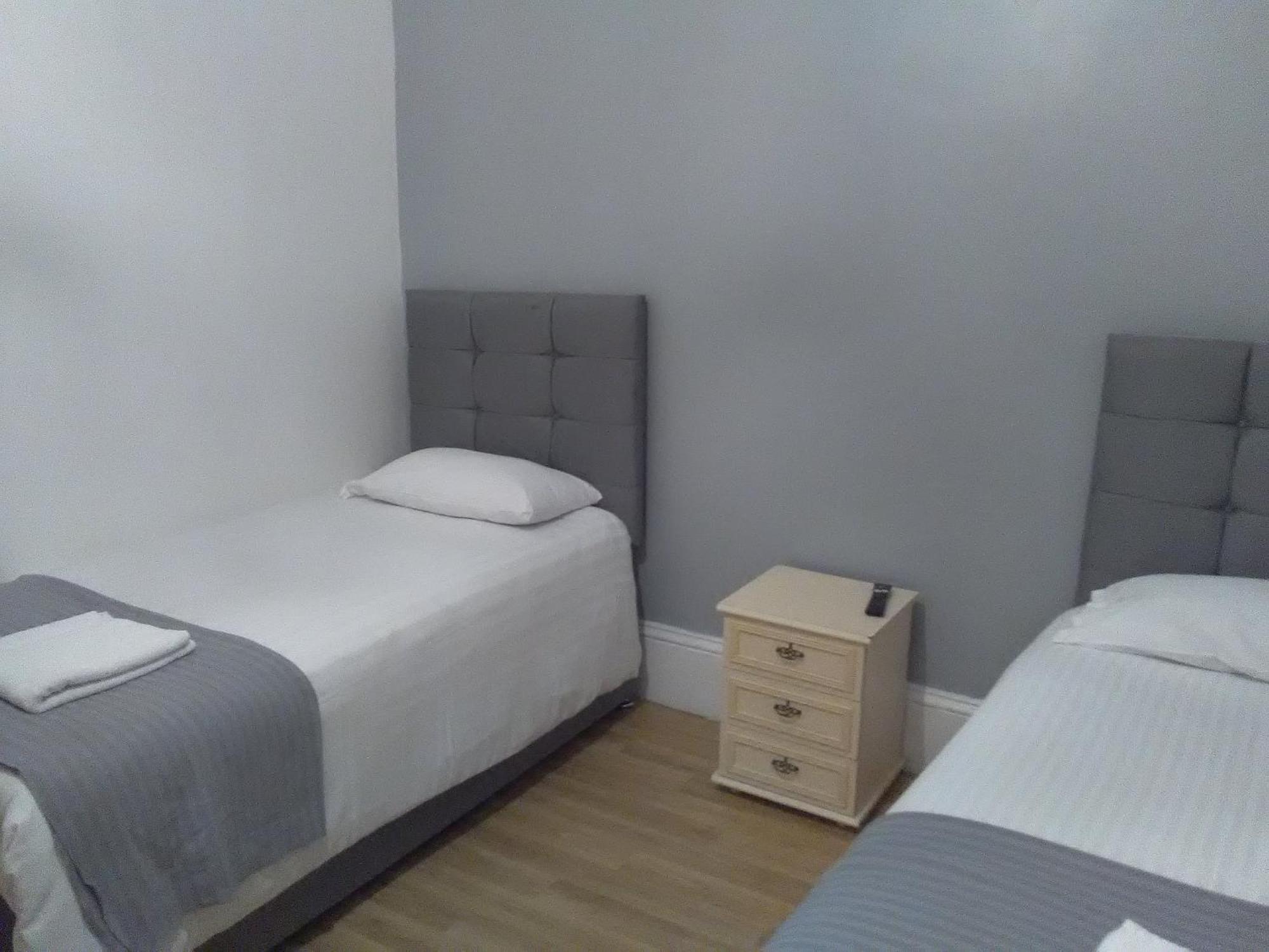 Clifton Hotel Newcastle Phòng bức ảnh